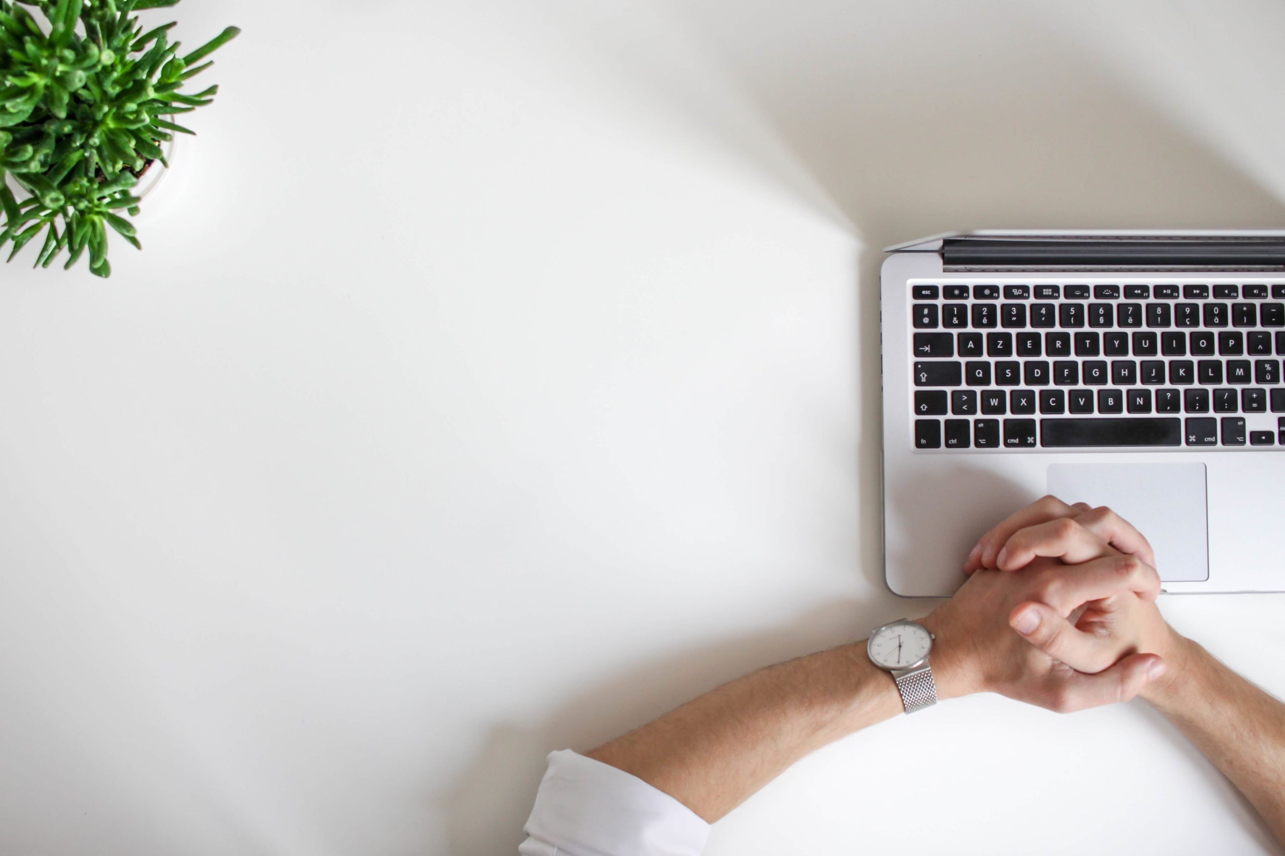 Top 5 Tips for Decreasing Pain for Desk Workers